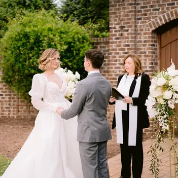styled shoot at the oaks at salem
