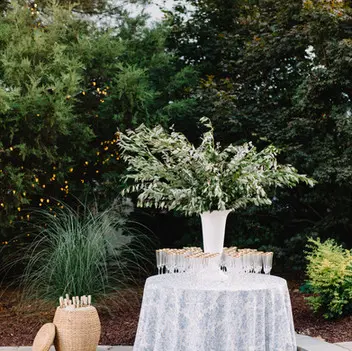summer weddings at the oaks at salem