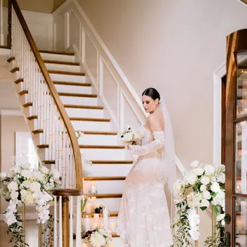 styled shoot at the oaks at salem
