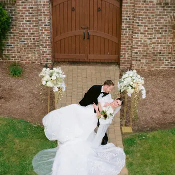 styled shoot at the oaks at salem