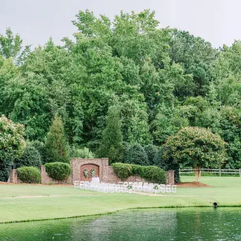 summer weddings at the oaks at salem