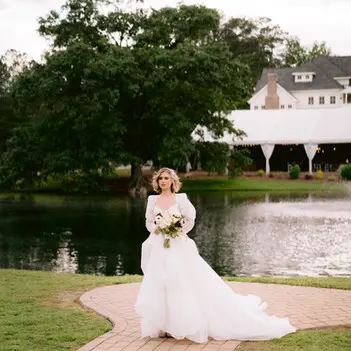 styled shoot at the oaks at salem
