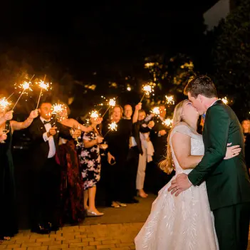 winter weddings at the oaks at salem