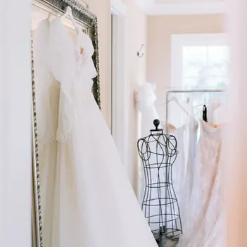 styled shoot at the oaks at salem