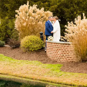 winter weddings at the oaks at salem