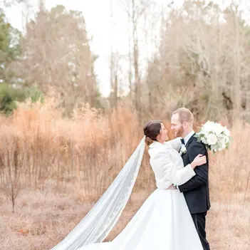 winter weddings at the oaks at salem