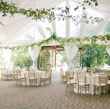 summer weddings at the oaks at salem