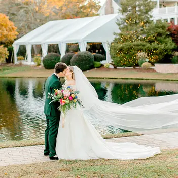 winter weddings at the oaks at salem