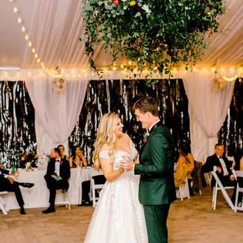 winter weddings at the oaks at salem