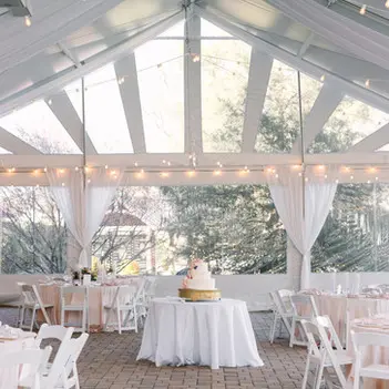 winter weddings at the oaks at salem