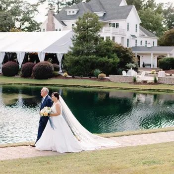 summer weddings at the oaks at salem