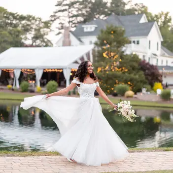 summer weddings at the oaks at salem