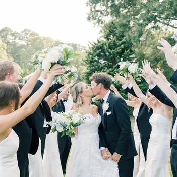 summer weddings at the oaks at salem
